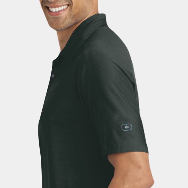 Linear Polo Thumbnail